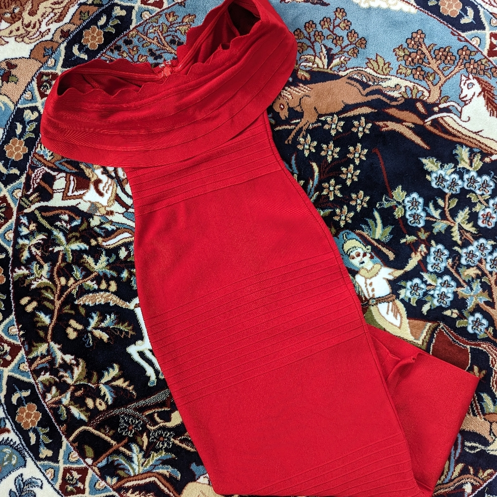 ♥️ Red Bodycon Dress - Picture 6 of 9